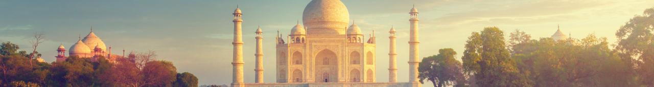 The Taj Mahal without people, early morning shot. - Indien The Taj Mahal without people, early morning shot. - Indien