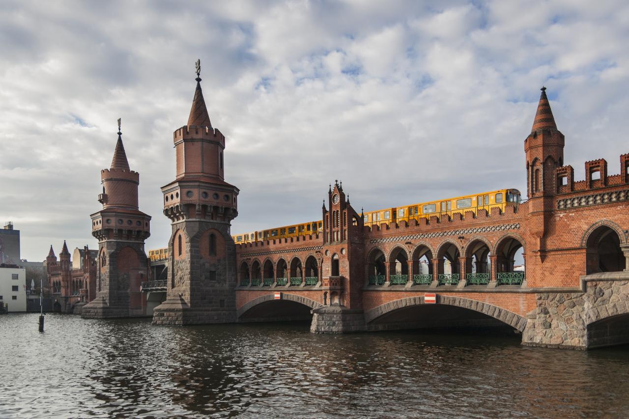Oberbaumbrücke - Berlin Oberbaumbrücke - Berlin