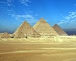 Pyramiden von Ägypten - Touristen können in Ägypten künftig zwei weitere Pyramiden besichtigen, darunter die bekannte Knickpyramide.