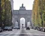 Verkehrssituation in München - Die Anfahrt zum Flughafen München gestaltet sich künftig schneller und reibungsloser.