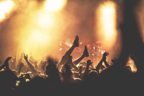 Festival+Konzert+Crowd_Surfer
