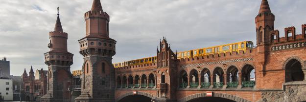 Oberbaumbrücke - Berlin Oberbaumbrücke - Berlin