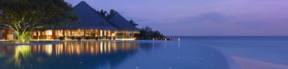 Dusit Thani Maldives Mudhdhoo_AurumTours.jpg Dusit Thani Maldives Mudhdhoo_AurumTours