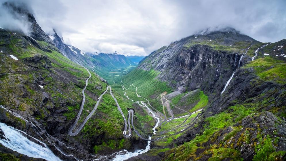 Trollstigen - Andalsnes Trollstigen - Andalsnes