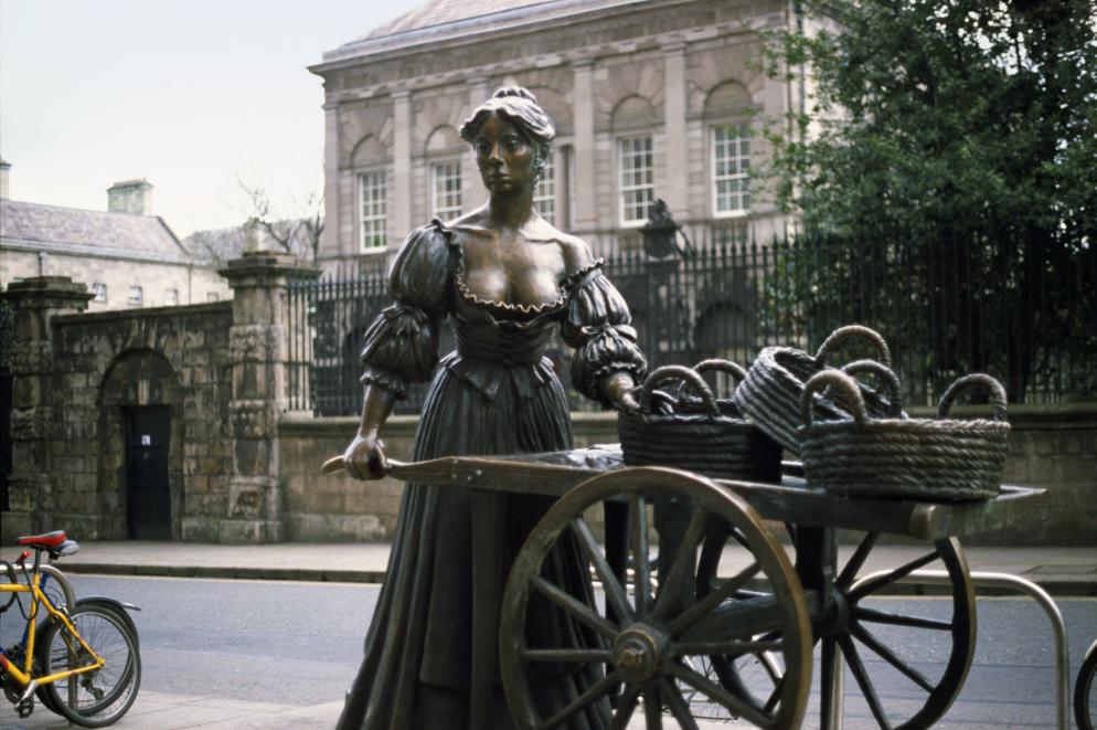 Molly Malone - Dublin Molly Malone - Dublin