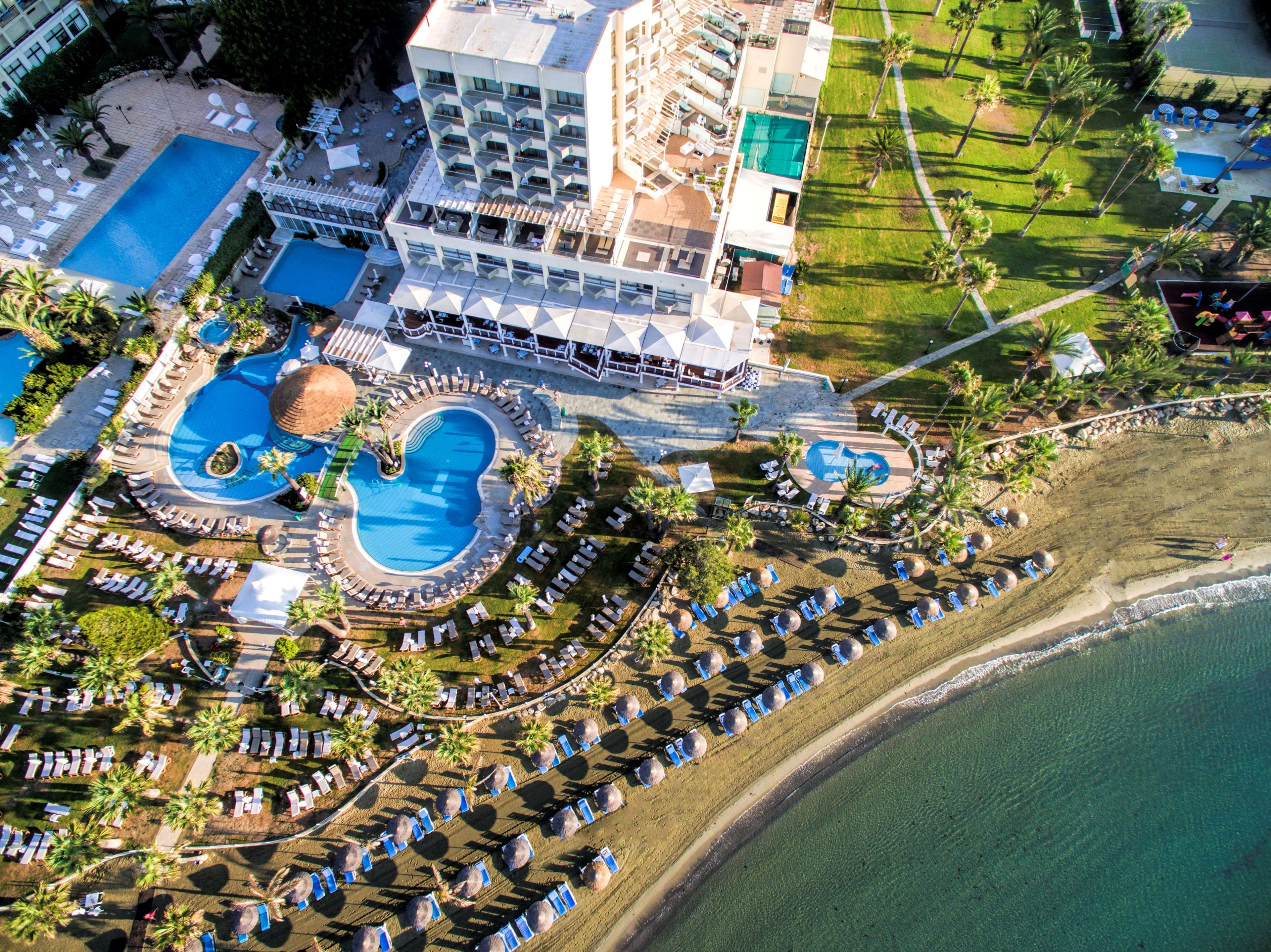 The Golden Bay Beach Hotel Larnaca Sudzypern á… Hotel Gunstig Buchen Check24
