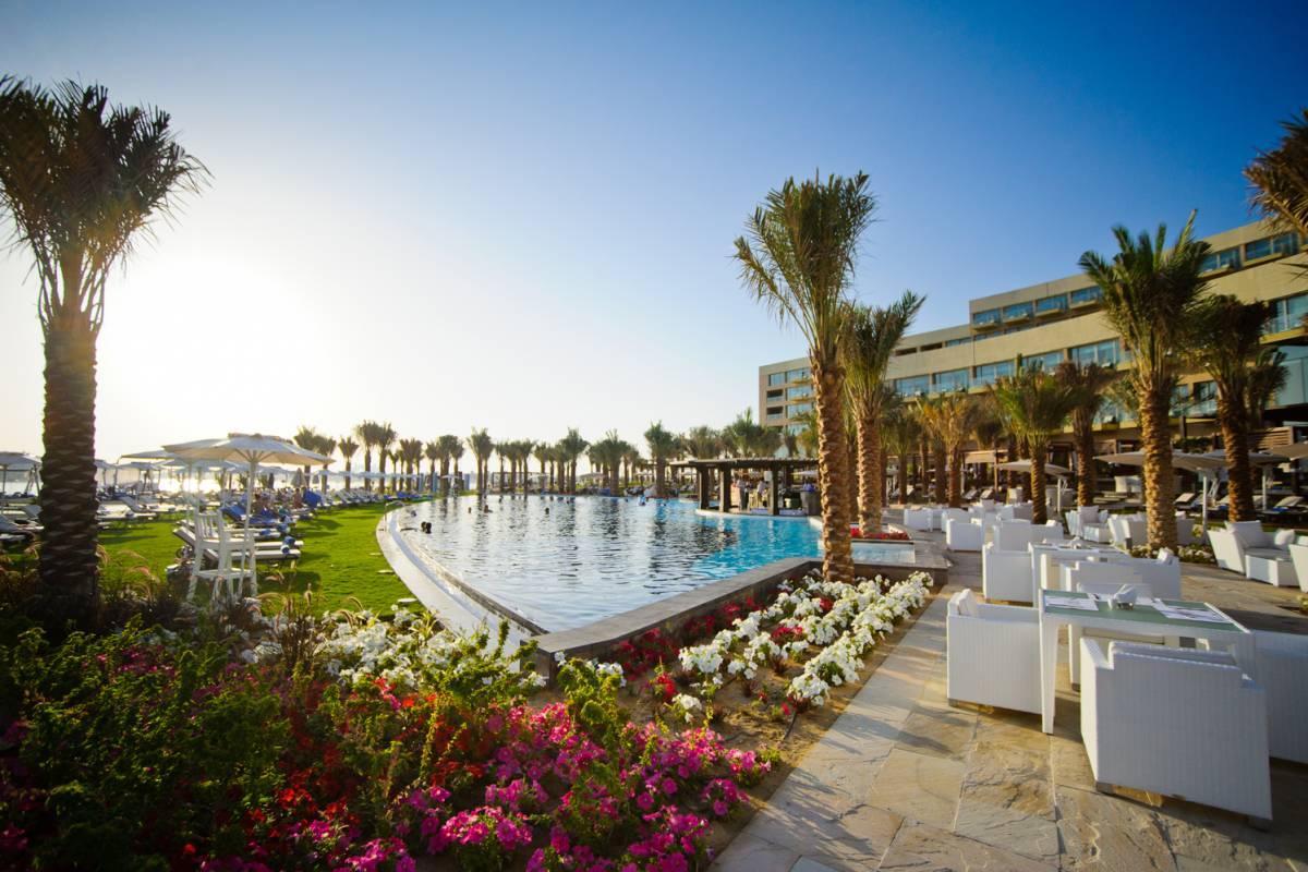 Rixos palm dubai. Риксос пальм Дубай. Отель Риксос Дубай. Rixos the Palm Dubai 5 ОАЭ Дубай. Риксос Пальма отель.