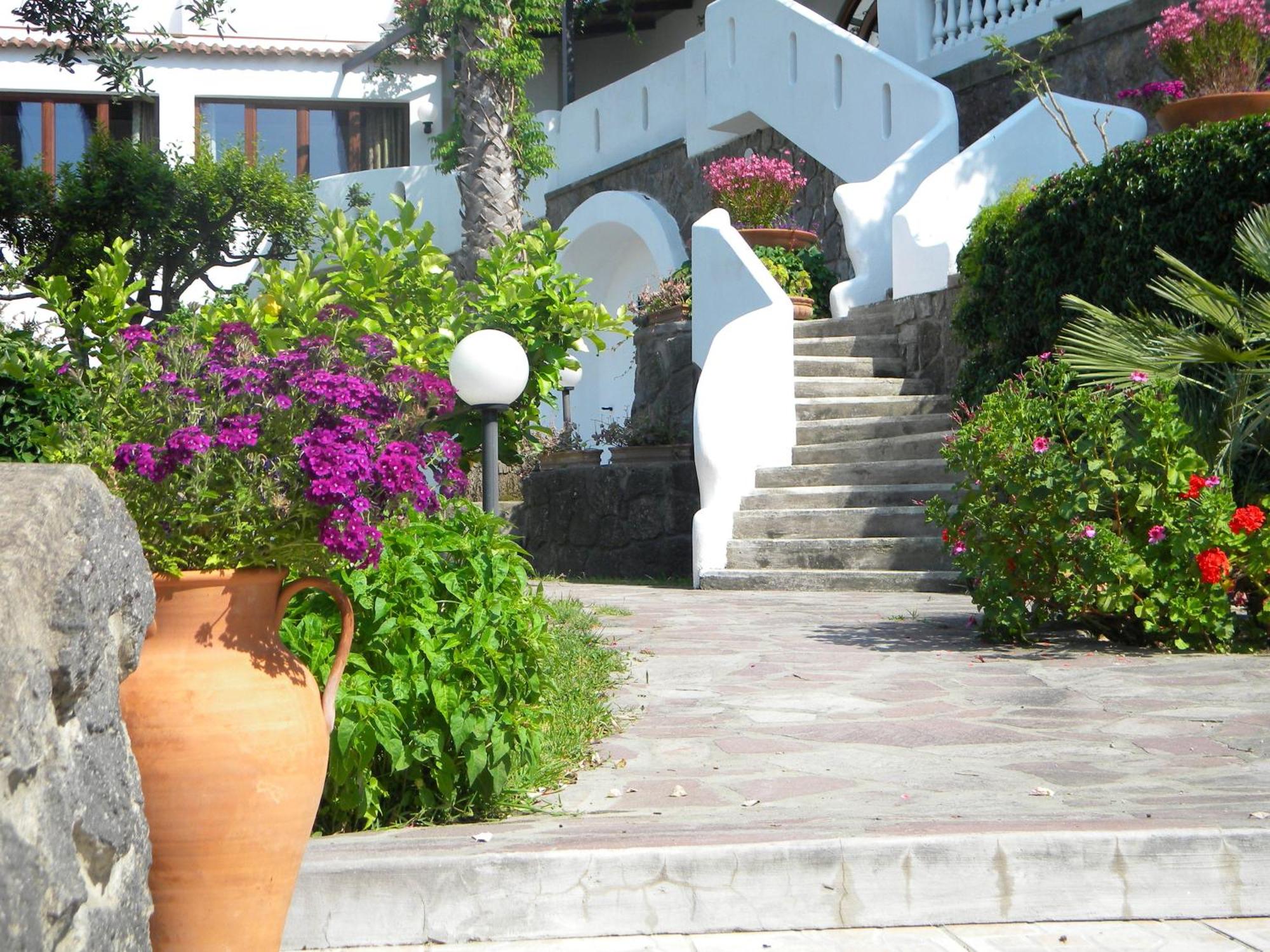 Hotel Parco Conte (Casamicciola Terme, Ischia) ️ inkl. Flug